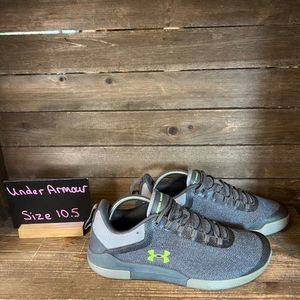Womens Under Armour Charged Legend TR‎ Training Gray Sneakers Shoes Size 10.5 M